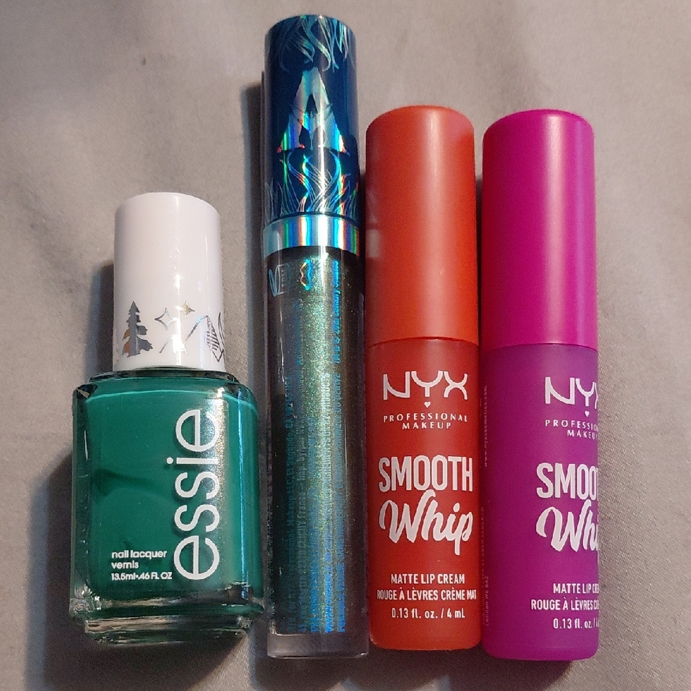 Essie Nail Lacquer in Teal and NYX Smooth Whip Matte Lip Cream Set